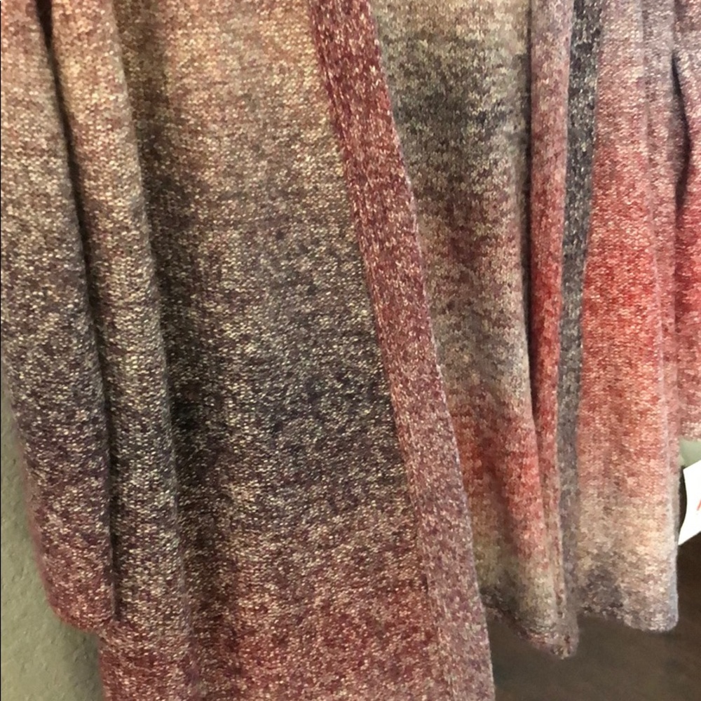 Sweater - Picture 3 of 4